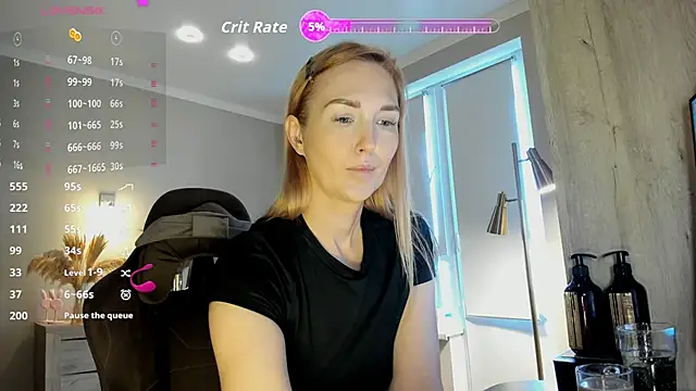 HotyPlays online show from April 25, 2026, 12:30 pm