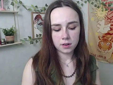 Snapshot of VeryVeryVeryShy_ chatting on April 22, 2026, 5:47 pm VeryVeryVeryShy online show from April 22, 2026, 5:47 pm