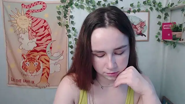 Snapshot of VeryVeryVeryShy_ chatting on June 11, 2026, 5:38 am VeryVeryVeryShy online show from June 11, 2026, 5:38 am