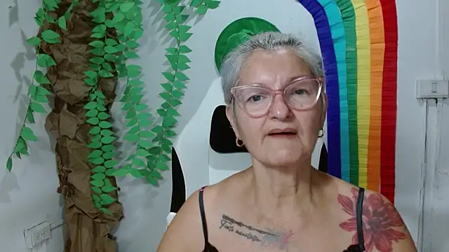 bety-cum2 online show from March 11, 2026, 11:22 pm