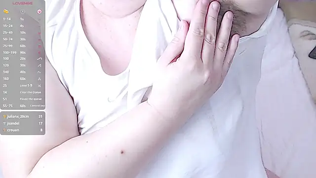 Snapshot of Heartful_BBW chatting on March 10, 2025, 12:48 pm Heartful BBW online show from March 10, 2025, 12:48 pm