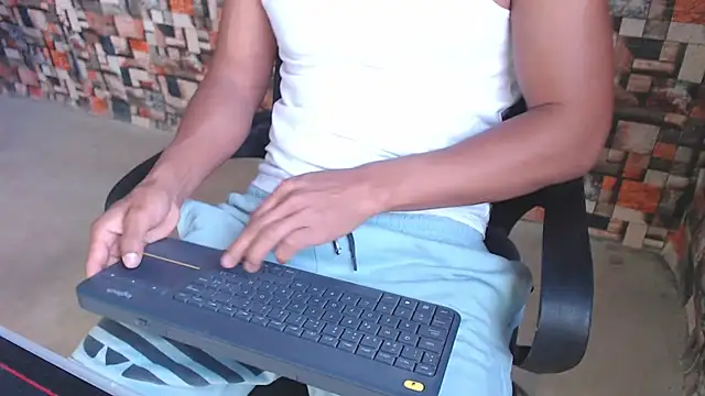 Snapshot of sexatlexx chatting on September 29, 2025, 9:19 pm sexatlexx online show from September 29, 2025, 9:19 pm