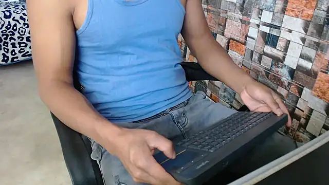 Snapshot of sexatlexx chatting on November 16, 2025, 3:06 pm sexatlexx online show from November 16, 2025, 3:06 pm