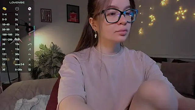 Virtual Girll online show from March 8, 2026, 5:17 pm