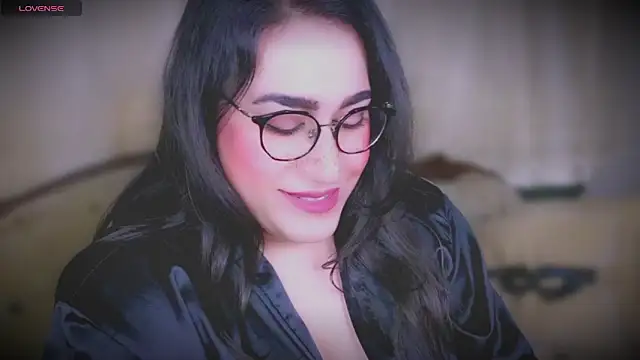 Snapshot of MERA_arab chatting on January 26, 2025, 10:46 pm MERA arab online show from January 26, 2025, 10:46 pm