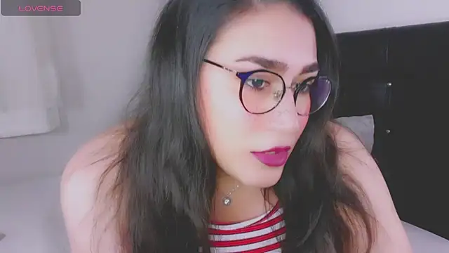 Snapshot of MERA_arab chatting on October 20, 2025, 11:27 pm MERA arab online show from October 20, 2025, 11:27 pm