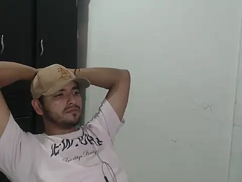 kylian 07 online show from November 6, 2025, 2:23 am