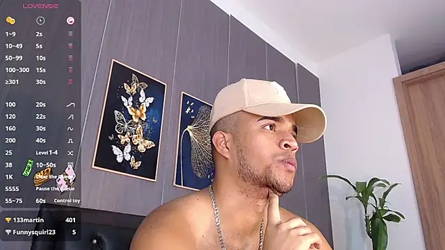 Snapshot of Bigcock_21cm_ chatting on March 20, 2025, 11:12 pm Bigcock 21cm  online show from March 20, 2025, 11:12 pm