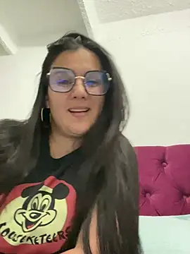 SWEETLILY18 online show from January 23, 2025, 9:18 pm