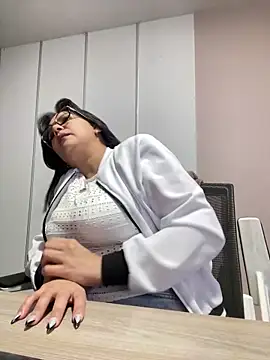 SWEETLILY18 online show from February 22, 2025, 11:24 am