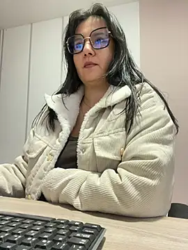 SWEETLILY18 online show from March 3, 2025, 11:22 am