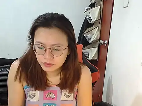 crizzybel online show from May 15, 2026, 7:54 pm