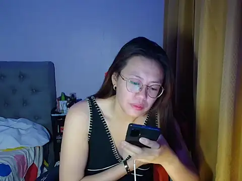 crizzybel online show from May 28, 2026, 4:21 am