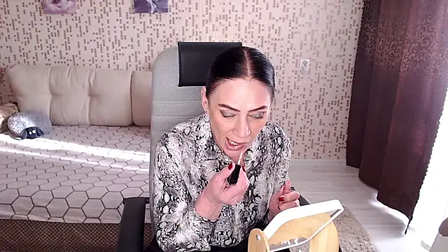 Snapshot of BelovedLady chatting on February 25, 2026, 5:39 am BelovedLady online show from February 25, 2026, 5:39 am