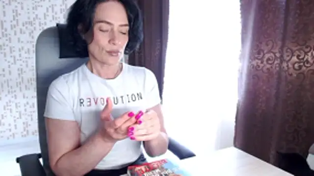 Snapshot of BelovedLady chatting on April 13, 2026, 6:08 am BelovedLady online show from April 13, 2026, 6:08 am