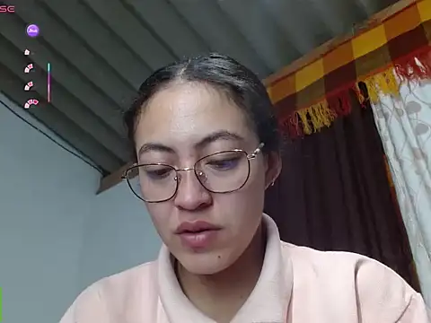 Olivia Bright online show from May 21, 2026, 10:33 am