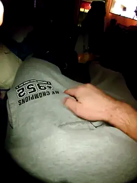 Snapshot of anonymus9006 chatting on January 7, 2025, 4:27 pm anonymus9006 online show from January 7, 2025, 4:27 pm