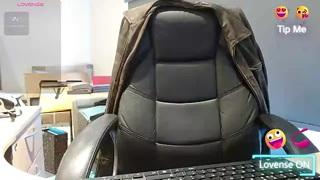 bigbadjon69 online show from January 27, 2025, 2:13 pm