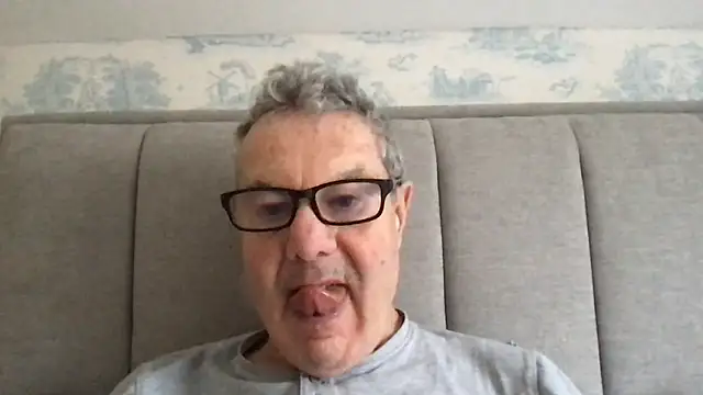 Snapshot of Oldpistolpete chatting on February 13, 2026, 9:49 am Oldpistolpete online show from February 13, 2026, 9:49 am