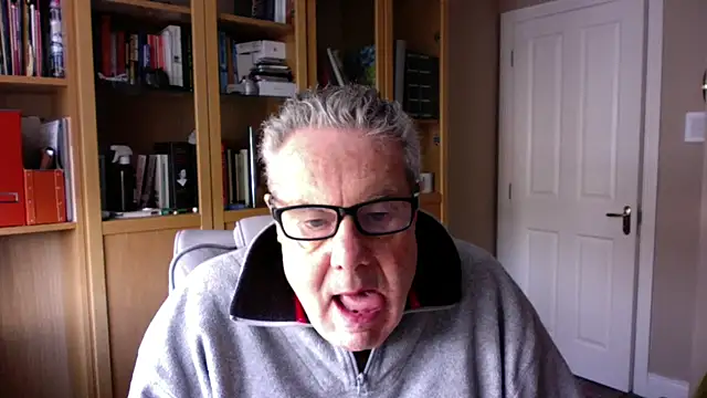 Snapshot of Oldpistolpete chatting on February 20, 2026, 10:16 am Oldpistolpete online show from February 20, 2026, 10:16 am