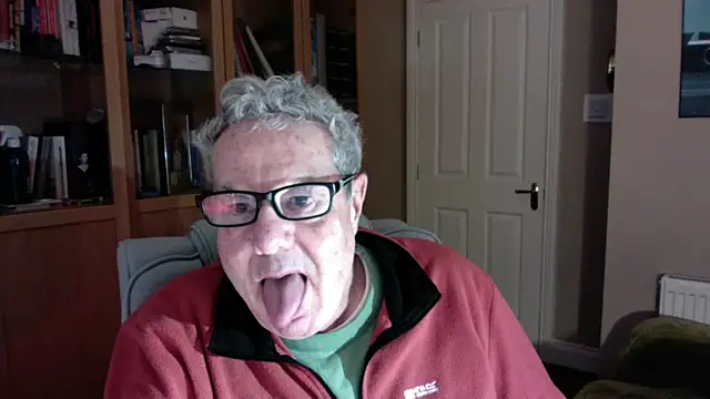 Snapshot of Oldpistolpete chatting on March 7, 2026, 6:49 pm Oldpistolpete online show from March 7, 2026, 6:49 pm