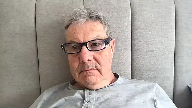 Snapshot of Oldpistolpete chatting on March 30, 2026, 8:26 am Oldpistolpete online show from March 30, 2026, 8:26 am