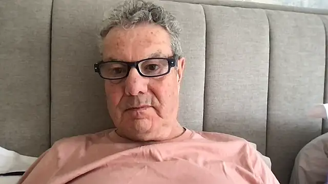 Snapshot of Oldpistolpete chatting on April 10, 2026, 9:14 am Oldpistolpete online show from April 10, 2026, 9:14 am