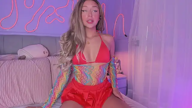 Snapshot of Sofly_s chatting on October 10, 2025, 12:04 pm Sofly s online show from October 10, 2025, 12:04 pm