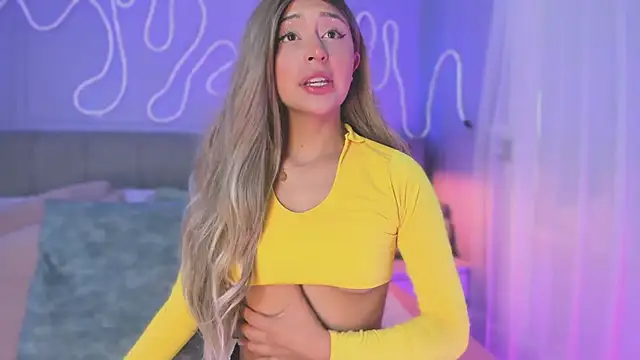 Snapshot of Sofly_s chatting on October 21, 2025, 11:55 am Sofly s online show from October 21, 2025, 11:55 am