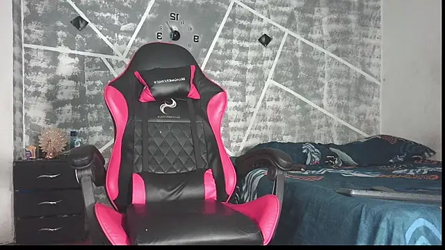 leonidas 18k online show from November 14, 2025, 4:44 am