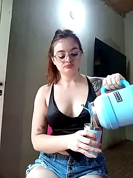 Emmacut online show from November 15, 2025, 3:30 pm