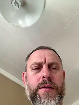 Snapshot of GHsveter chatting on April 2, 2026, 8:56 am GHsveter online show from April 2, 2026, 8:56 am