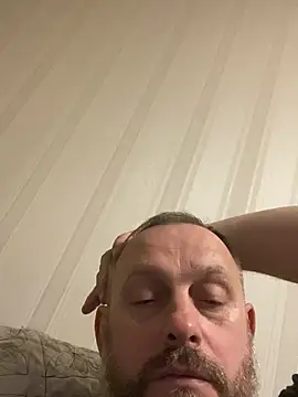 Snapshot of GHsveter chatting on April 11, 2026, 8:13 pm GHsveter online show from April 11, 2026, 8:13 pm