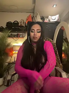 BigDominaMia online show from May 25, 2026, 11:16 am