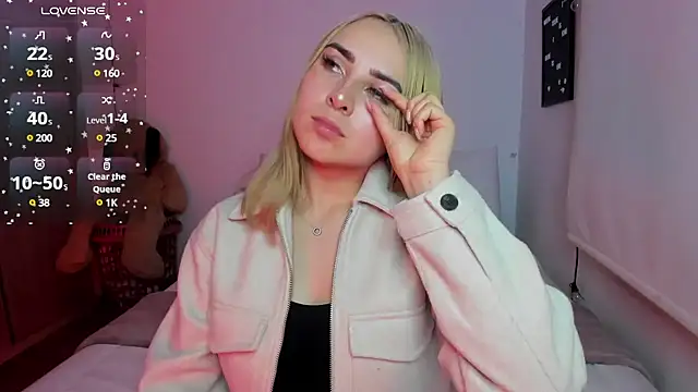 Snapshot of sophi_mooreno chatting on December 24, 2024, 1:16 am sophi mooreno online show from December 24, 2024, 1:16 am