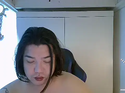 StrawberryWine07 online show from March 14, 2025, 6:53 am