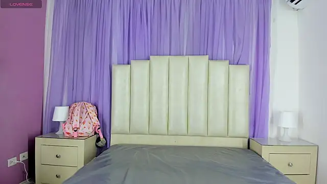 mollieblue69 online show from January 14, 2025, 12:24 pm