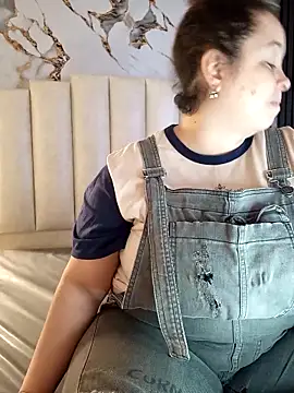 Snapshot of mollieblue69 chatting on May 8, 2026, 12:54 pm mollieblue69 online show from May 8, 2026, 12:54 pm