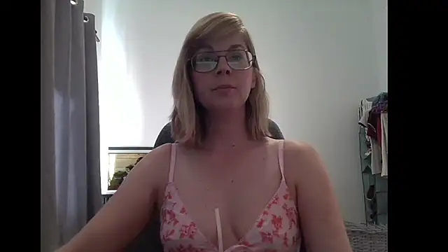 SavannaGirly online show from March 2, 2025, 8:48 am