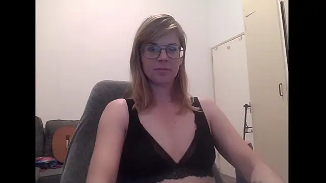 SavannaGirly online show from January 11, 2026, 7:24 am