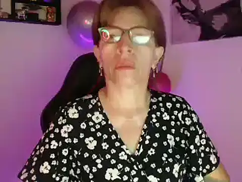 Snapshot of Chayla_Ruiz chatting on March 10, 2025, 12:59 pm Chayla Ruiz online show from March 10, 2025, 12:59 pm