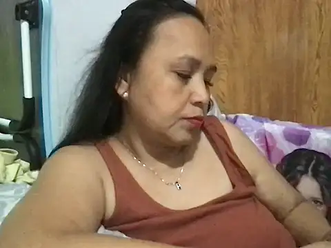 Snapshot of Lhadycarolyn chatting on February 20, 2025, 12:47 pm Lhadycarolyn online show from February 20, 2025, 12:47 pm