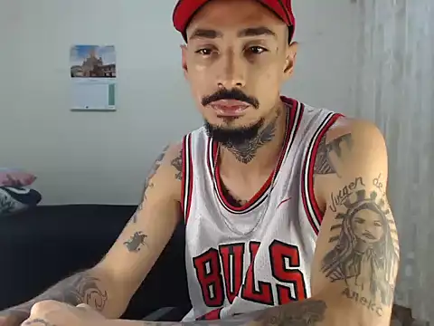 emiliano hottt online show from February 22, 2026, 7:08 am