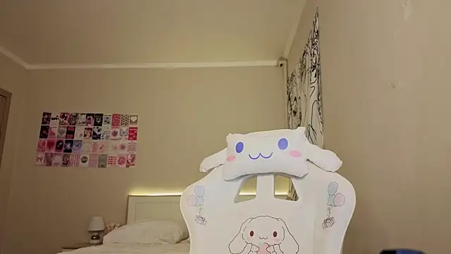 LisaSweetie online show from February 19, 2026, 4:03 pm