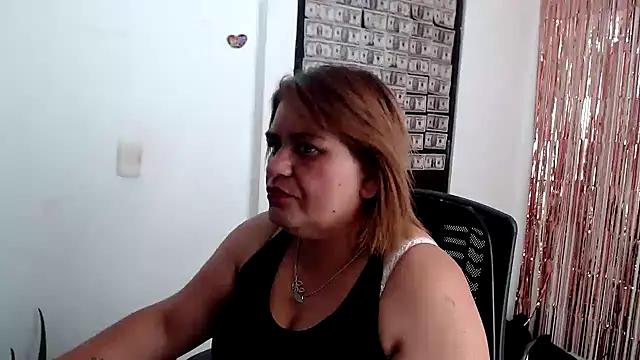 NAILAH SANZ online show from January 28, 2025, 2:42 pm