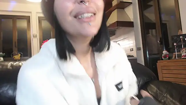 Masha Real 84 online show from December 22, 2025, 11:13 pm