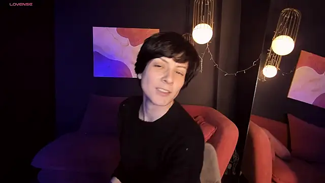 LorenDaze online show from January 21, 2025, 2:48 pm