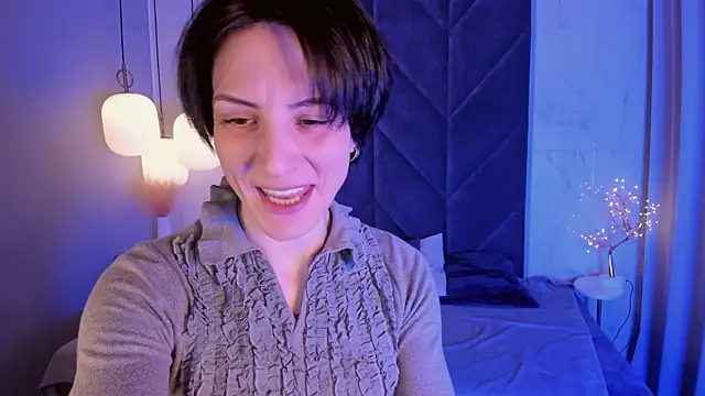 LorenDaze online show from March 12, 2025, 1:40 pm