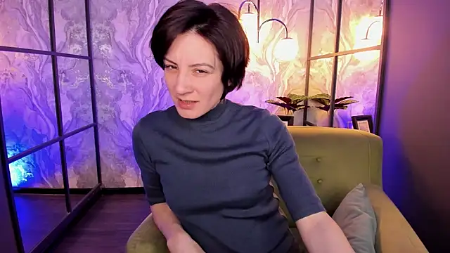 LorenDaze online show from March 15, 2025, 6:03 am