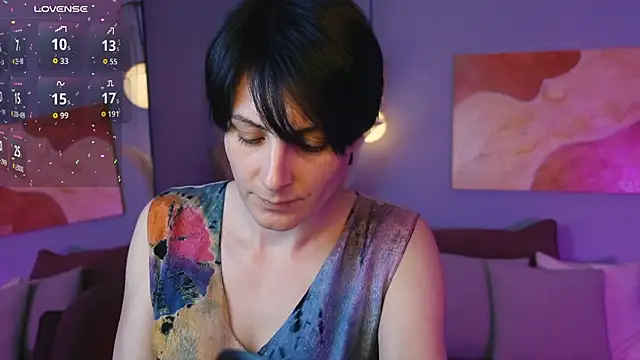 LorenDaze online show from May 20, 2026, 6:19 am